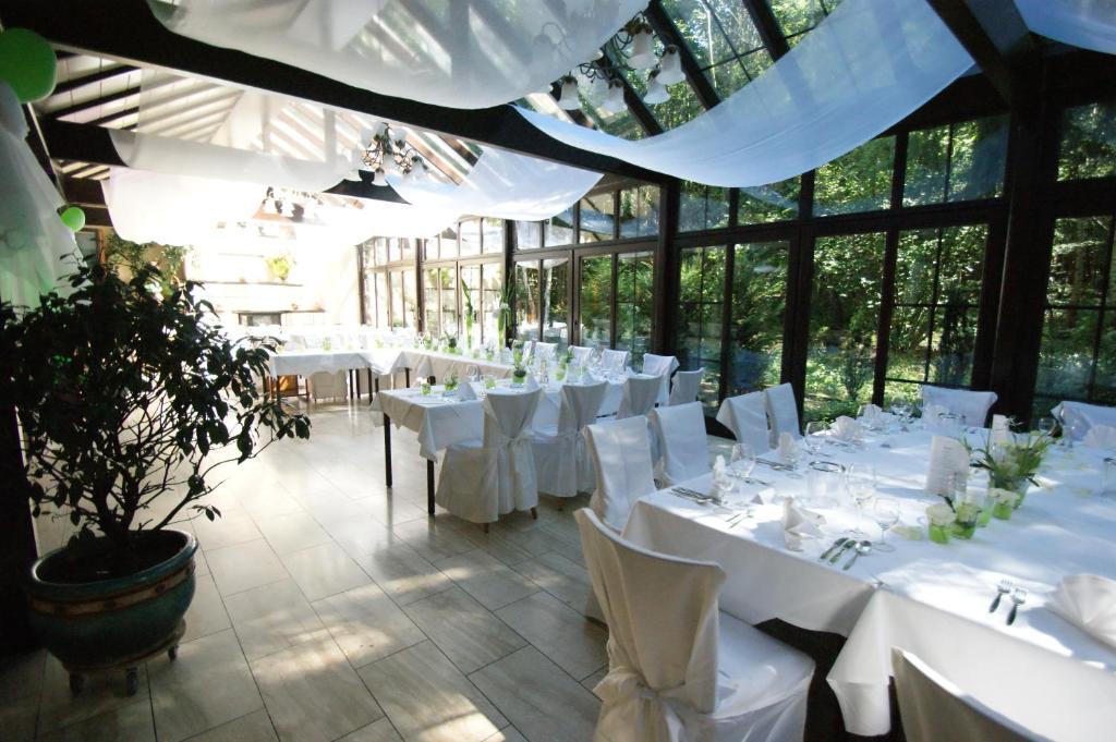 Wald-Cafe Hotel-Restaurant Бонн Экстерьер фото